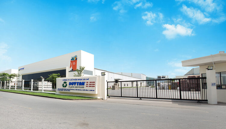 DUYTAN Plastic Recycling is the first PET bottle-to-bottle recycler in Vietnam. The company currently produces 30,000 tons of food-grade rPET per year and aims to expand its production capacity to 100,000 tons per year.